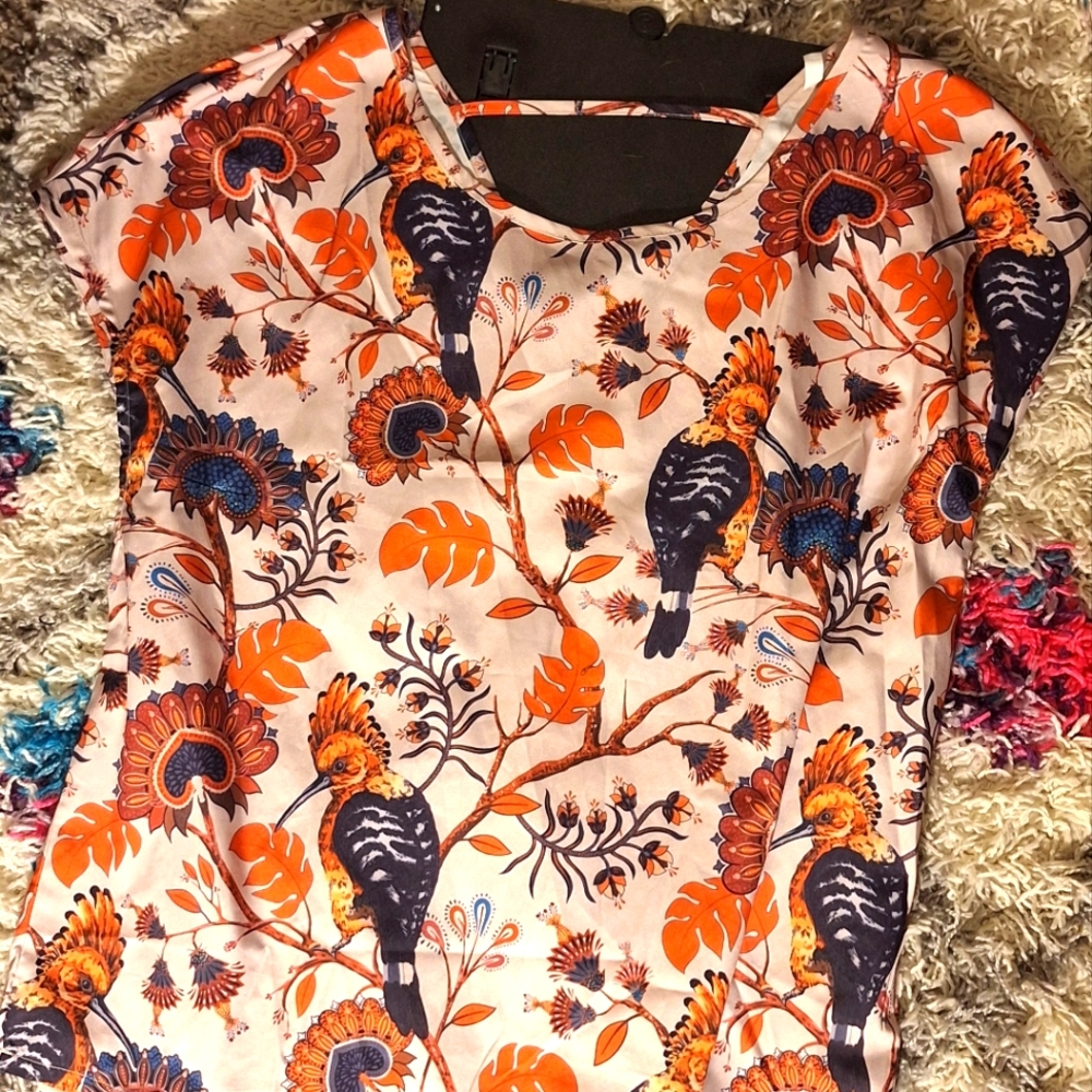 XL Emery Rose Blouse Fits Like A L. Fun Tropical Forrest Top.
